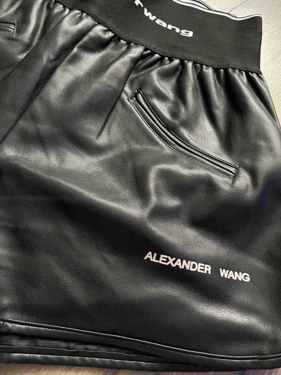 Наложка, Новые! Женские кожанные шорты Alexander Wang размер С-М