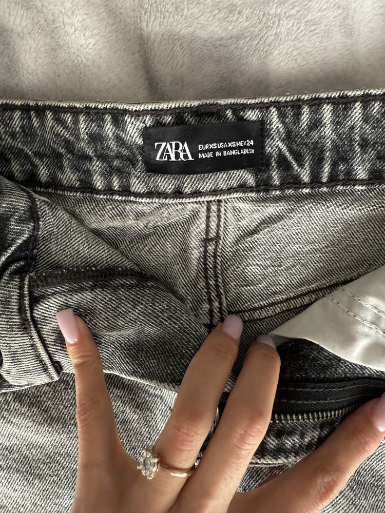 Юбка Zara серая