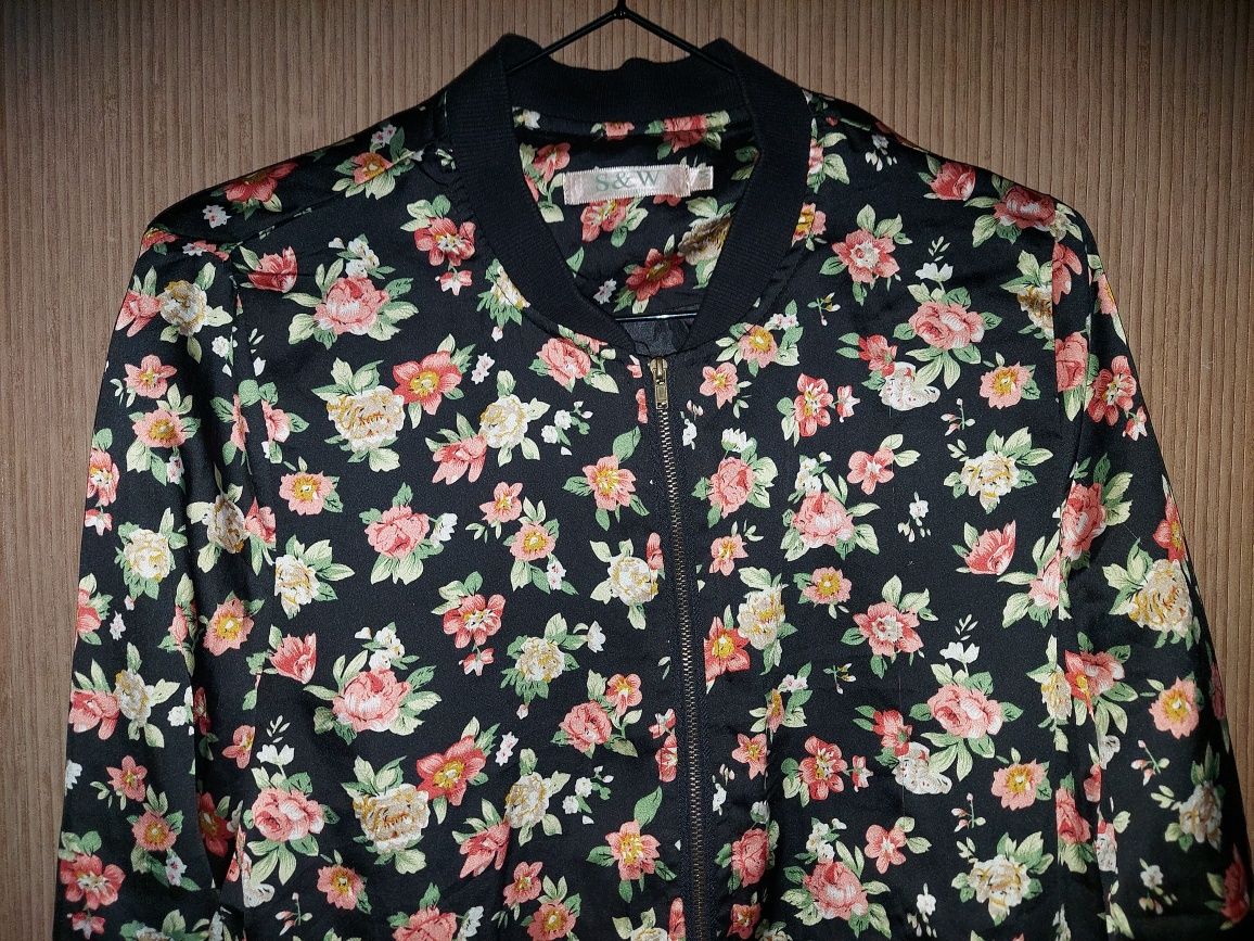 bomberka | kurtka | bluza | kwiaty | kwiatki | łąka