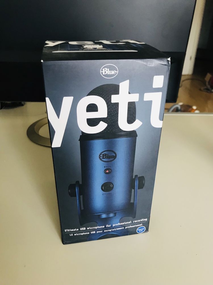 Микрофон Blue Yeti Blackout USB (новый)