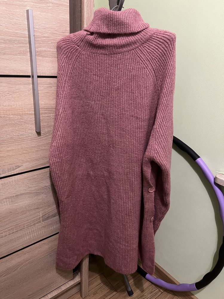 dlugi sweterek rozowy 54-56 rozmiar
