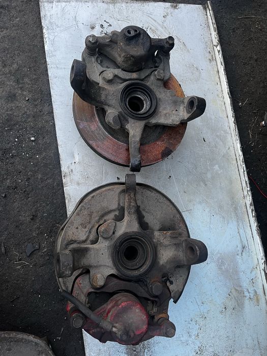 Цапфа опель монтерей, фронтера, ступиця опель монтерей, фронтера