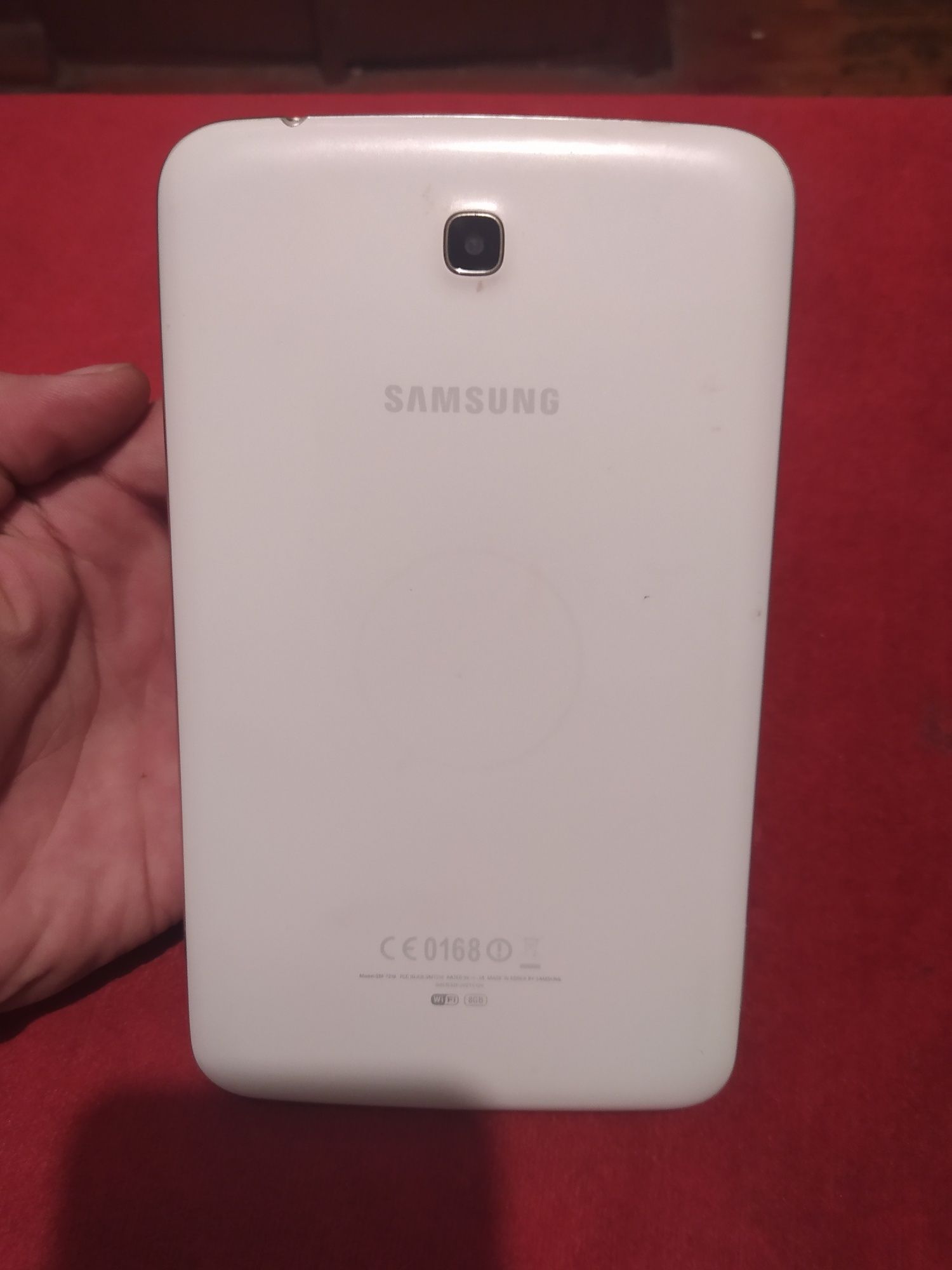 Samsung Galaxy Tab 3 (sm-t210)