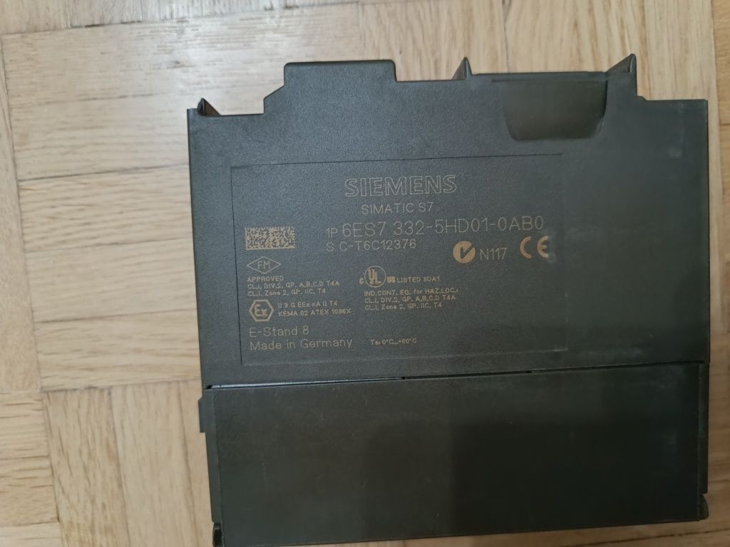 Siemens S7-300 SM 332-5HD01-0AB0 4 ao moduł