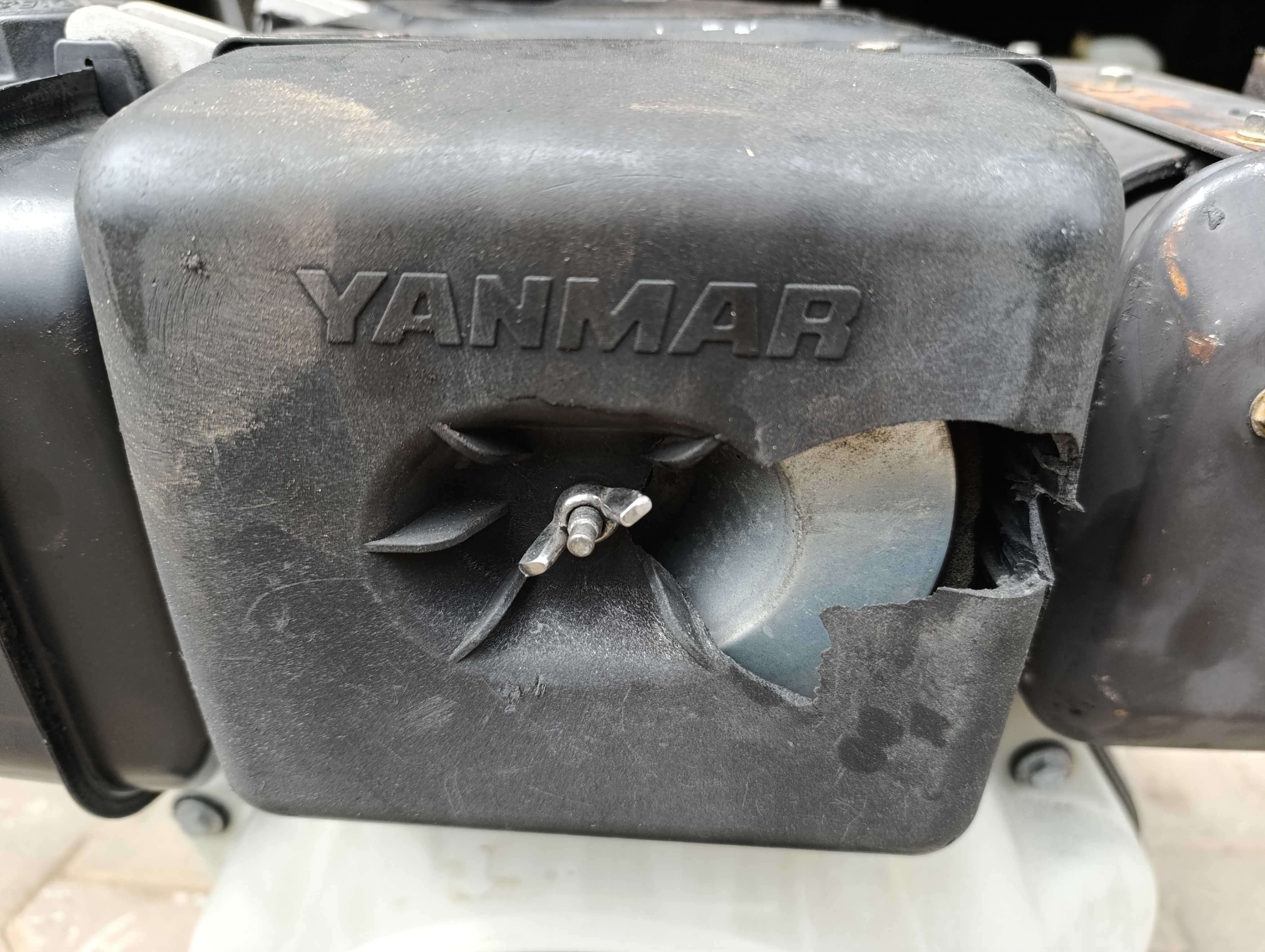Silnik spalinowy Yanmar L100N6  diesel poziomy wał rozruch elektryczny
