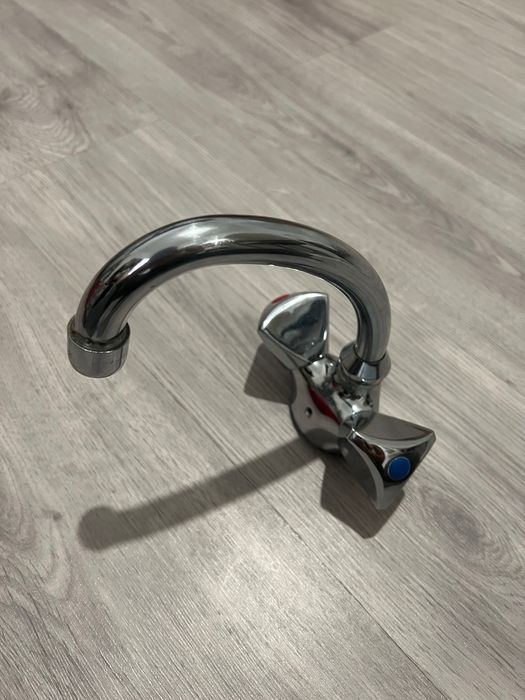 Vendo Torneira wc