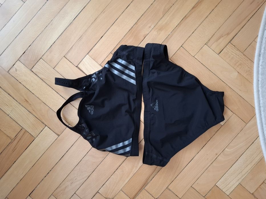 Продається купальний комплект Adidas