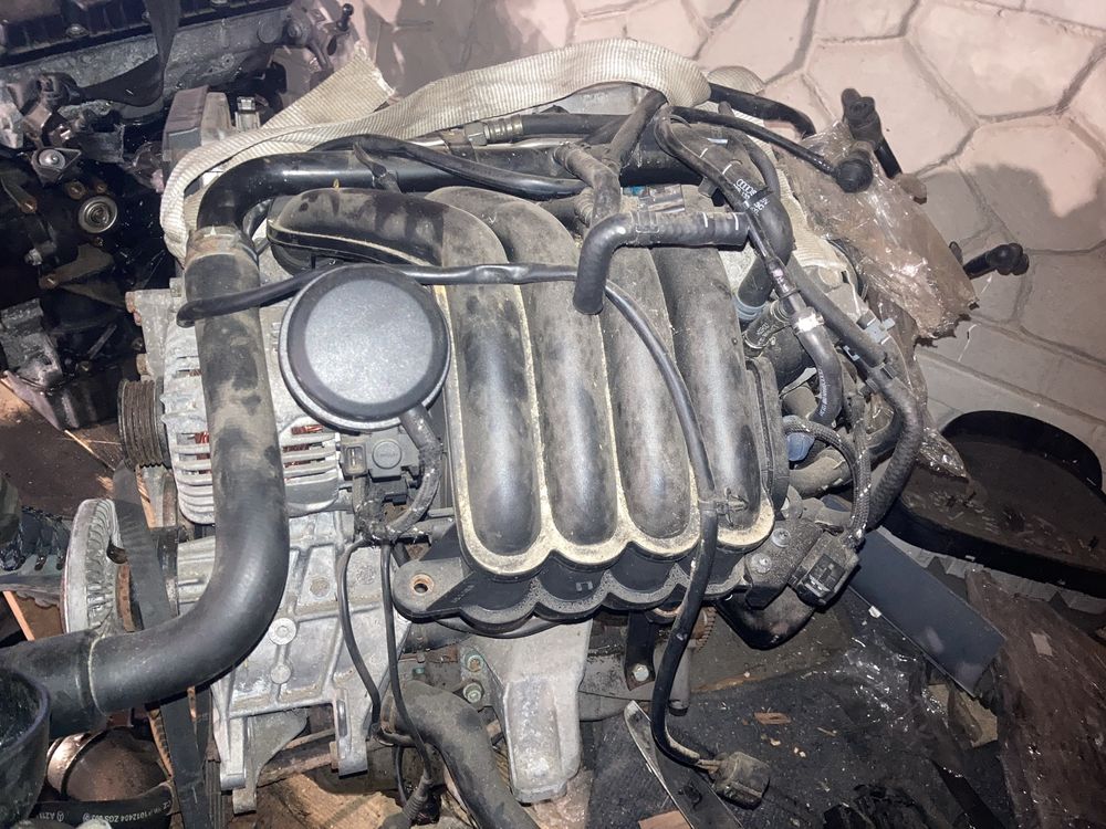 Двигун Volkswagen PASSAT B5 Audi A4 B5  1.8 ARG Дефект піддона !!!