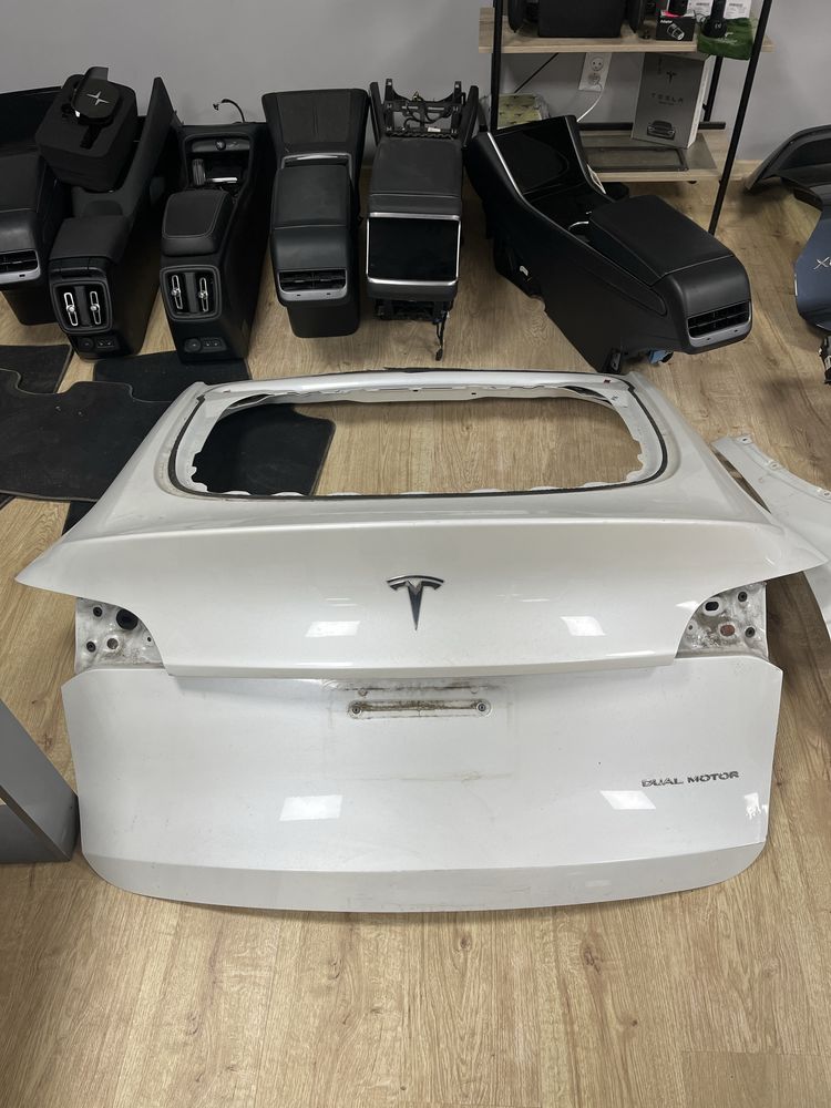 Ляда кришка багажника Tesla Y Тесла У 21-23 PMNG сірий графит ІДЕАЛЬНА