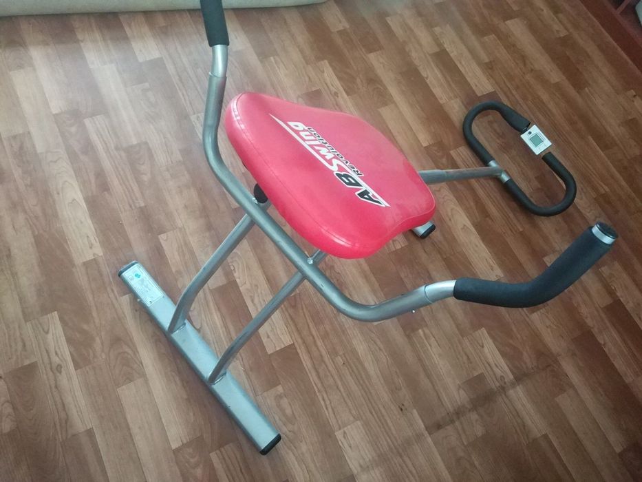 Продам тренажёр для пресса и спины