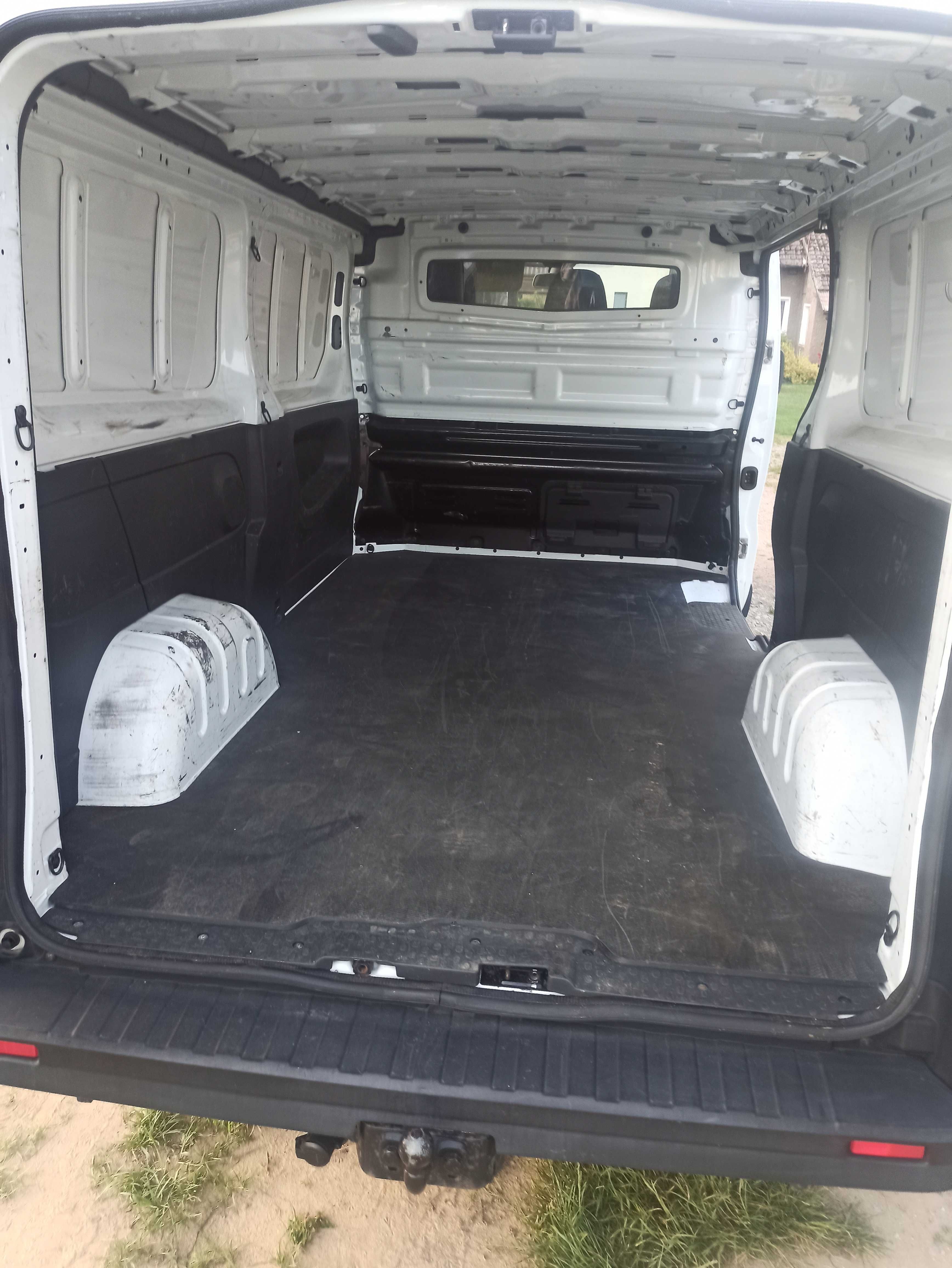 Opel vivaro 1.6 long z Niemiec