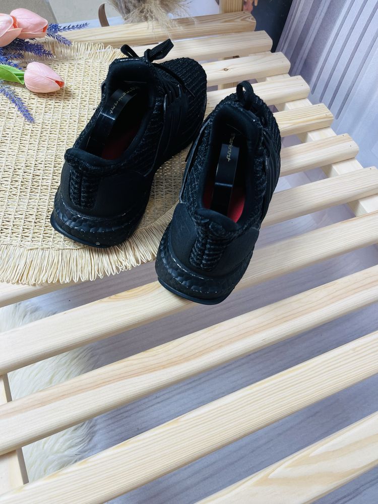 Кросівки adidas