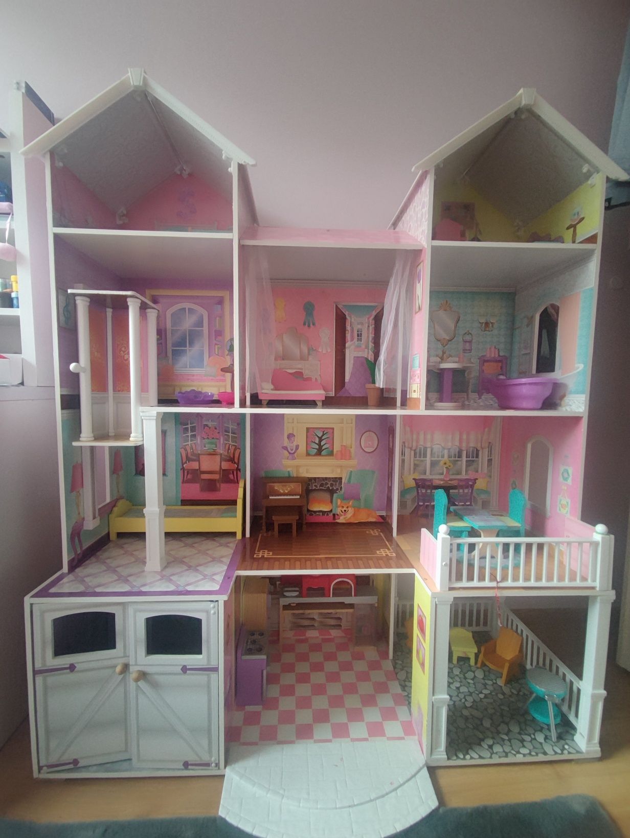 Duży domek dla lalek Barbie