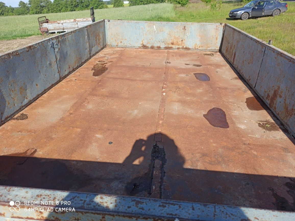 Przyczepa rolnicza D46 D-46 rozrzutnik