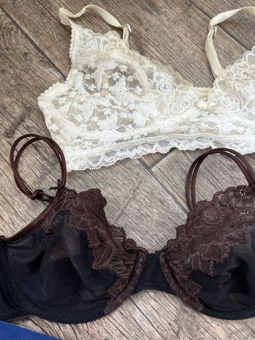 Трусики бюстгальтери комплект