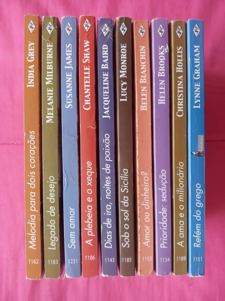 70 livros: Bianca, Sabrina, Desejo, Júlia, Euromance