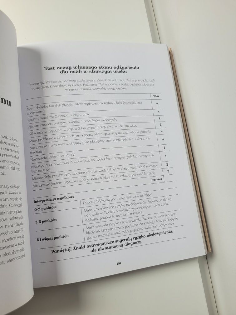 Książka Jeść zdrowiej i żyć dłużej. Żywienie osób w starszym wieku