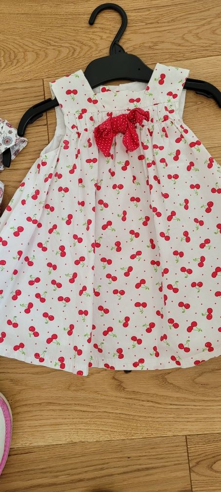 Przepiękne eleganckie sukienki bawełniane 74 newbie jak nowe