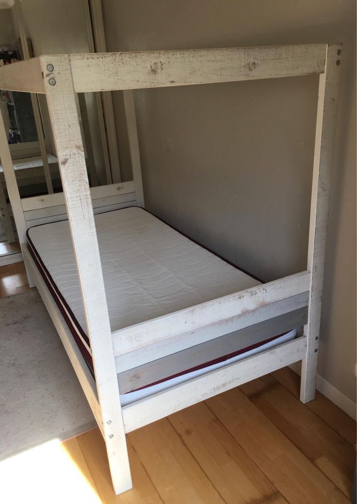 Cama de crianca com estrado e colchao -negociavel