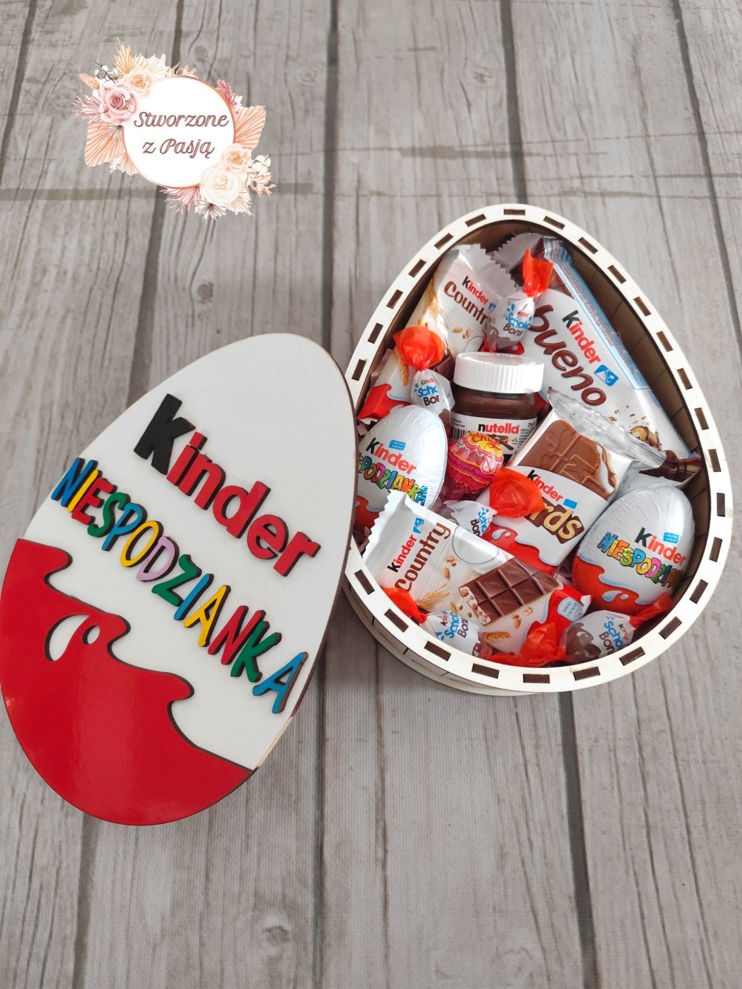 Kinder jajko wypełnione słodyczami