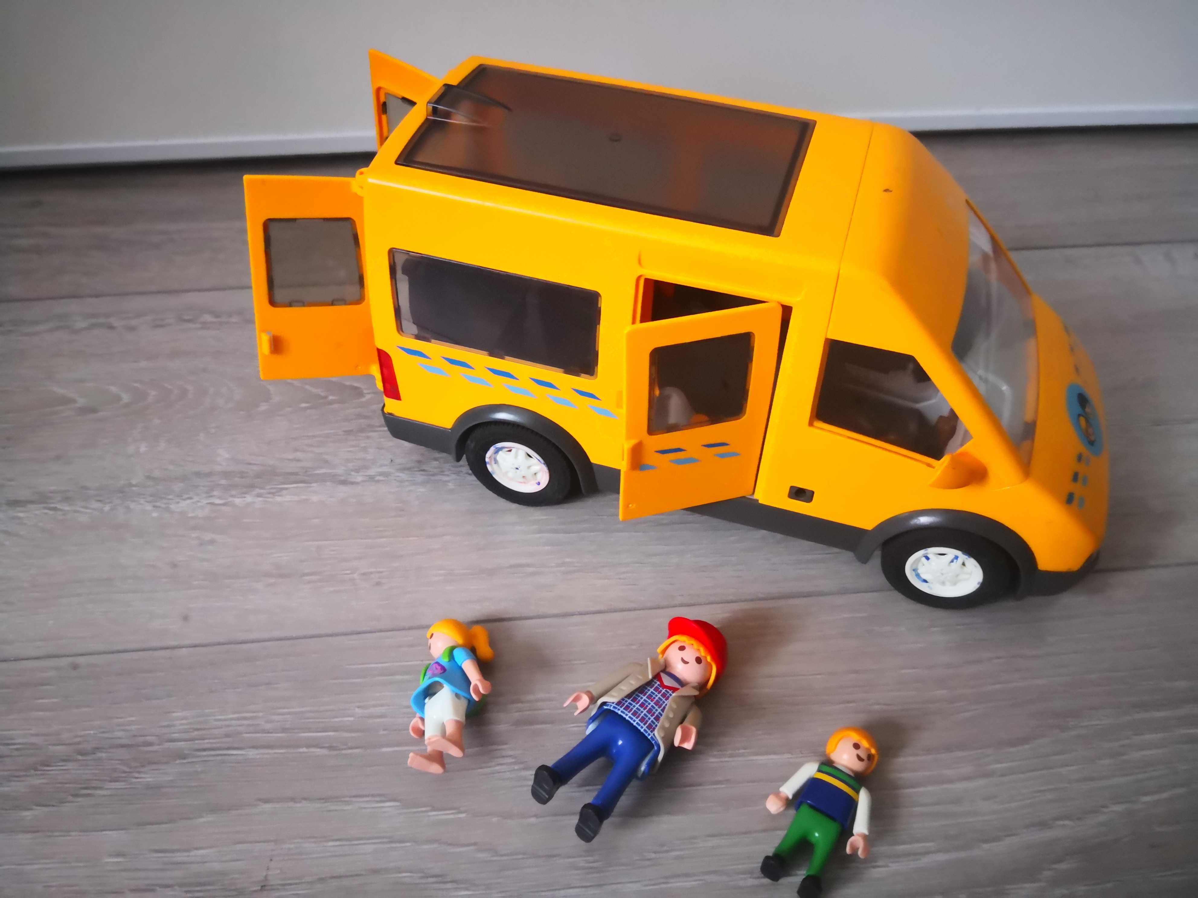 Playmobil traktor farmera, autobus, radiowoz policyjny, autka, auta