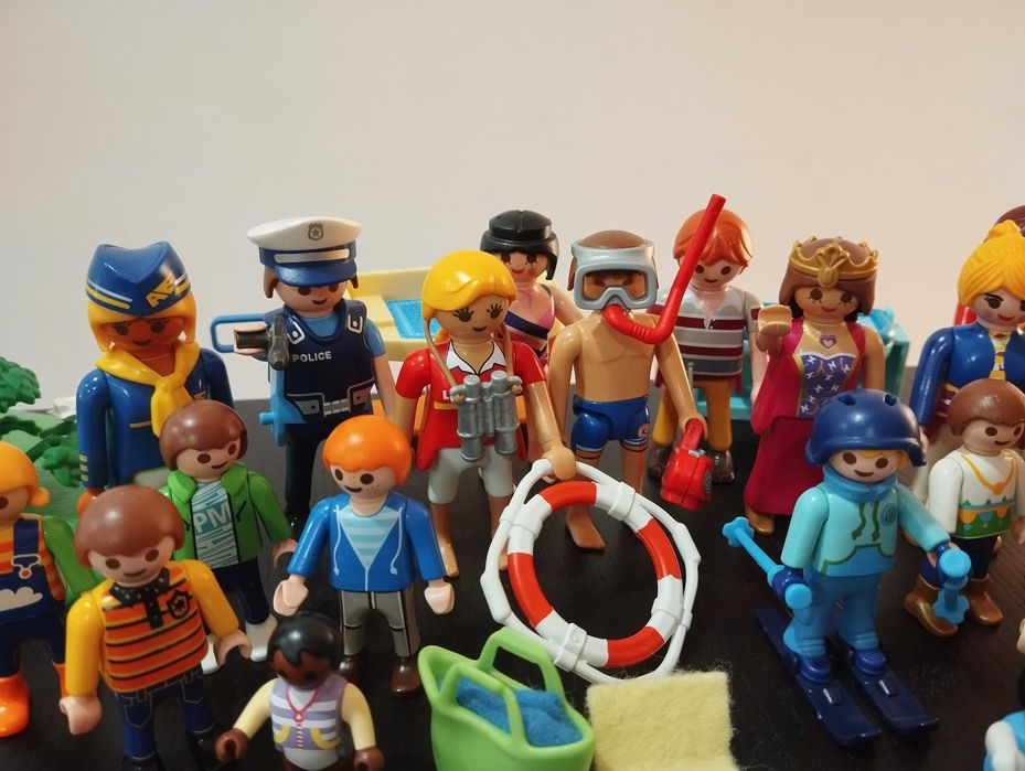 PLAYMOBIL - Várias figuras e cenários