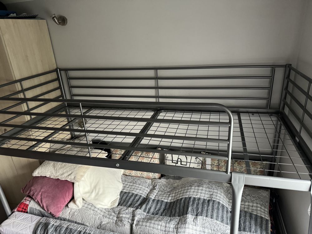 Łóżko piętrowe (Rama łóżka na antresoli) SVARTA-IKEA +materac