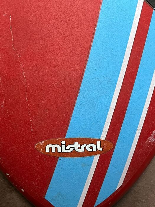 Deska Mistral windsurfing