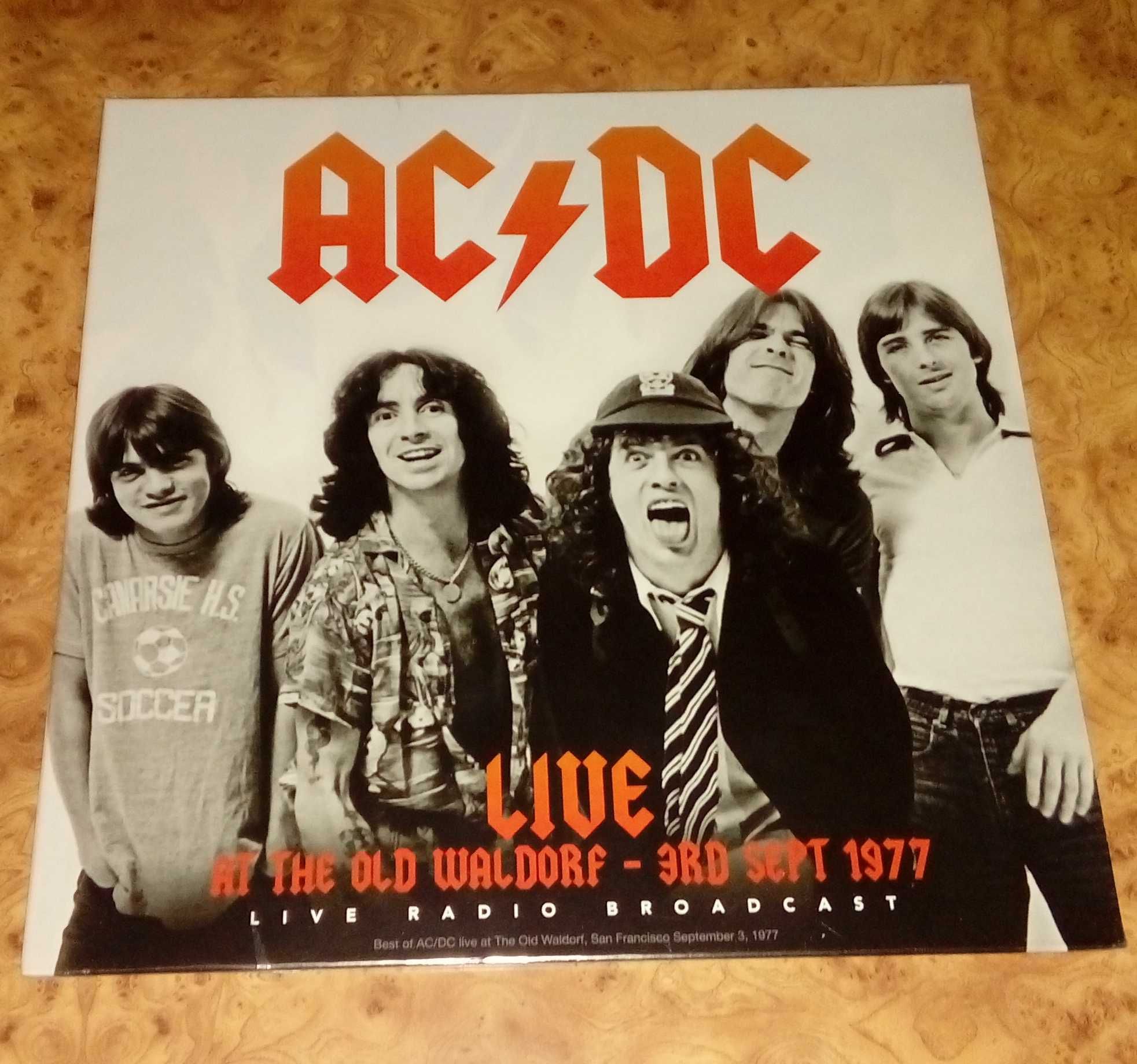 AC/DC .Live At The Old Waldorf - 3rd Sept 1977 .Lp.