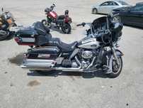 Harley Davidson Electra-Glide FLHTCU