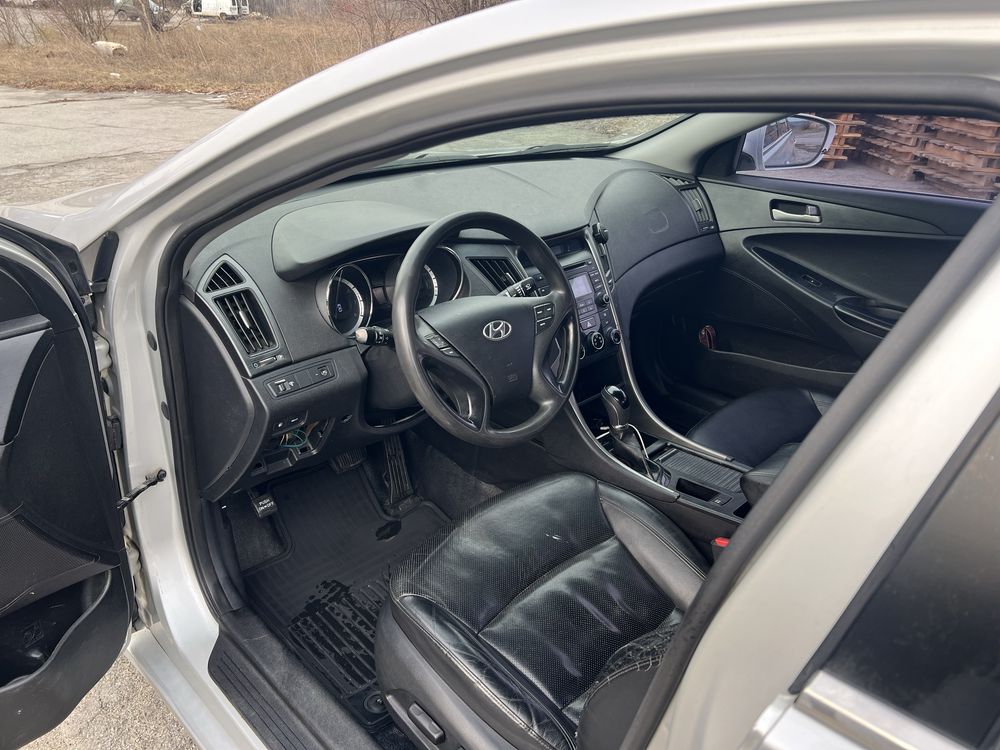 Продам Hyundai Sonata 2014 р 2.0 газ