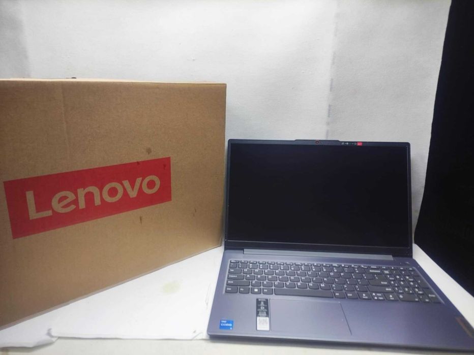 Laptop LENOVO IdeaPad Slim3 15IAH8 i5-12450H 8/512GB SSD W11 JAK NOWY!