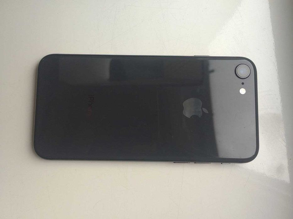 Iphone 8 64 гб , neverlock , оригінальний