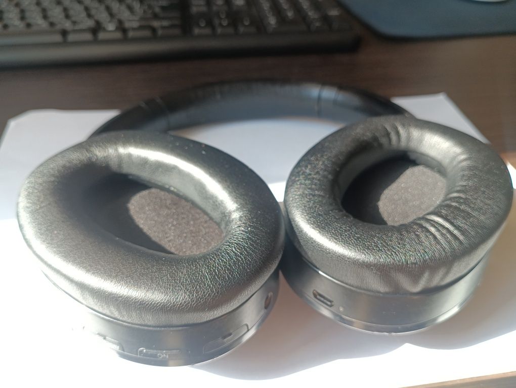 Наушники Sony MDR-1000x с чехлом.По Bluetooth+ проводу