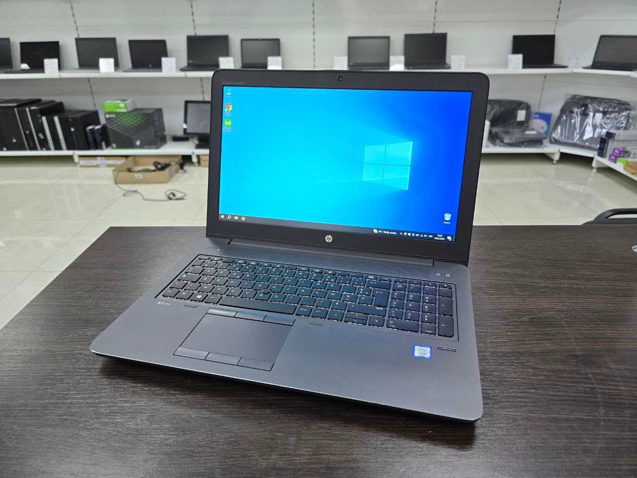 Потужний ноутбук HP ZBook 15 G3 (E3-1505M/32Gb DDR4/512SSD/M1000-2Gb)