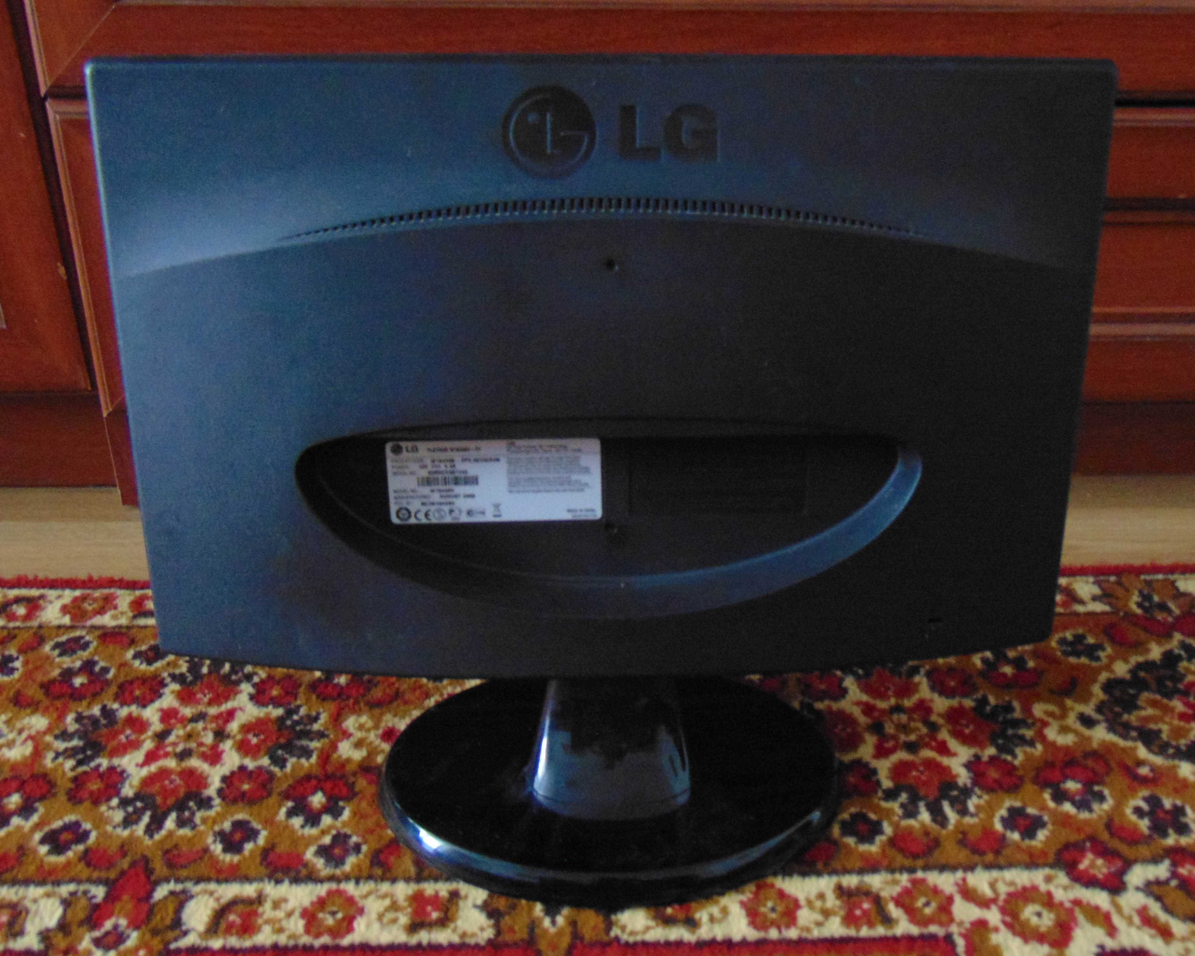 19" TFT монітор LG 1943SV