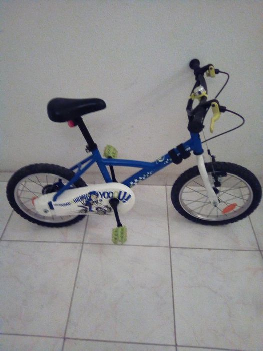 Bicicleta de rapaz