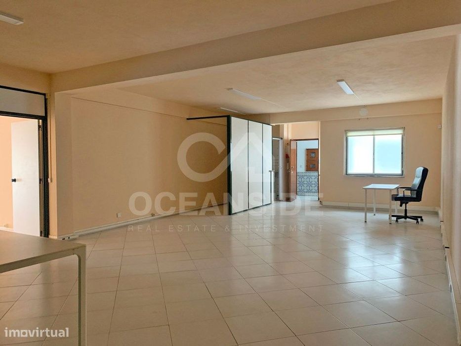 Escritórios/Salas para arrendamento na Pontinha