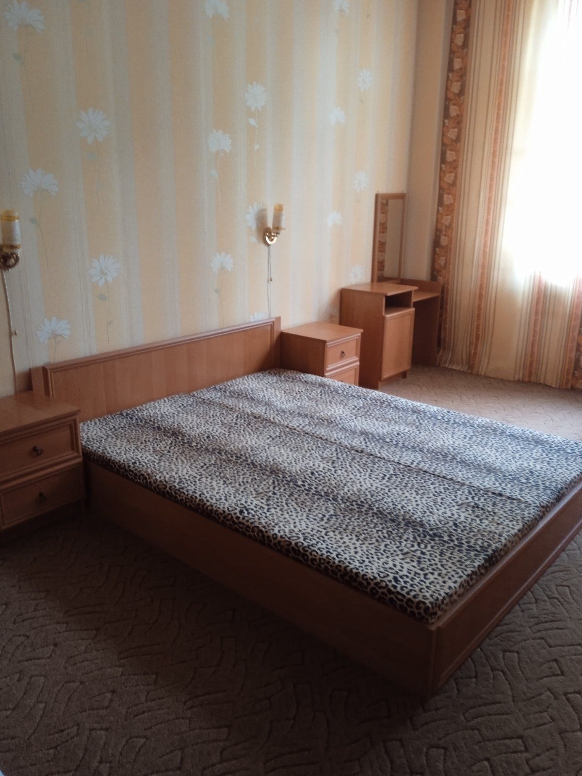 Комплект меблів для спальні