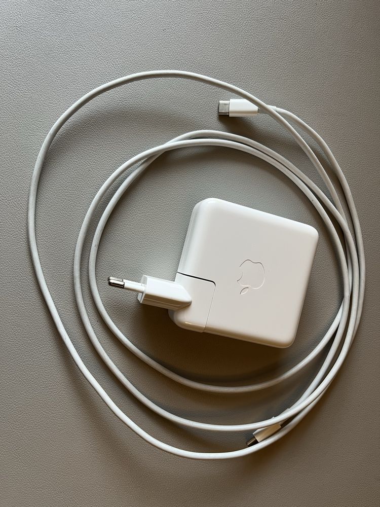 Macbook Pro 13.3 M1 16Gb 256 Gb