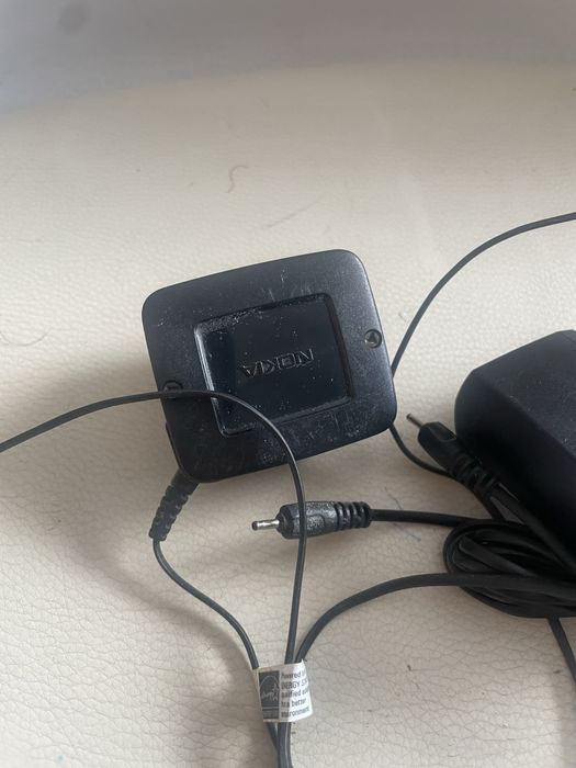 Ładowarki Nokia z cienkim bolcem. 2 sztuki.