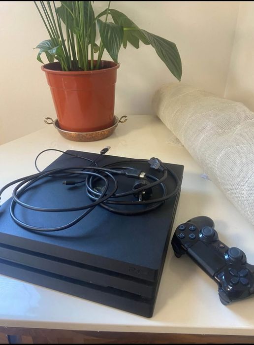 Sprzedam ps4 pro