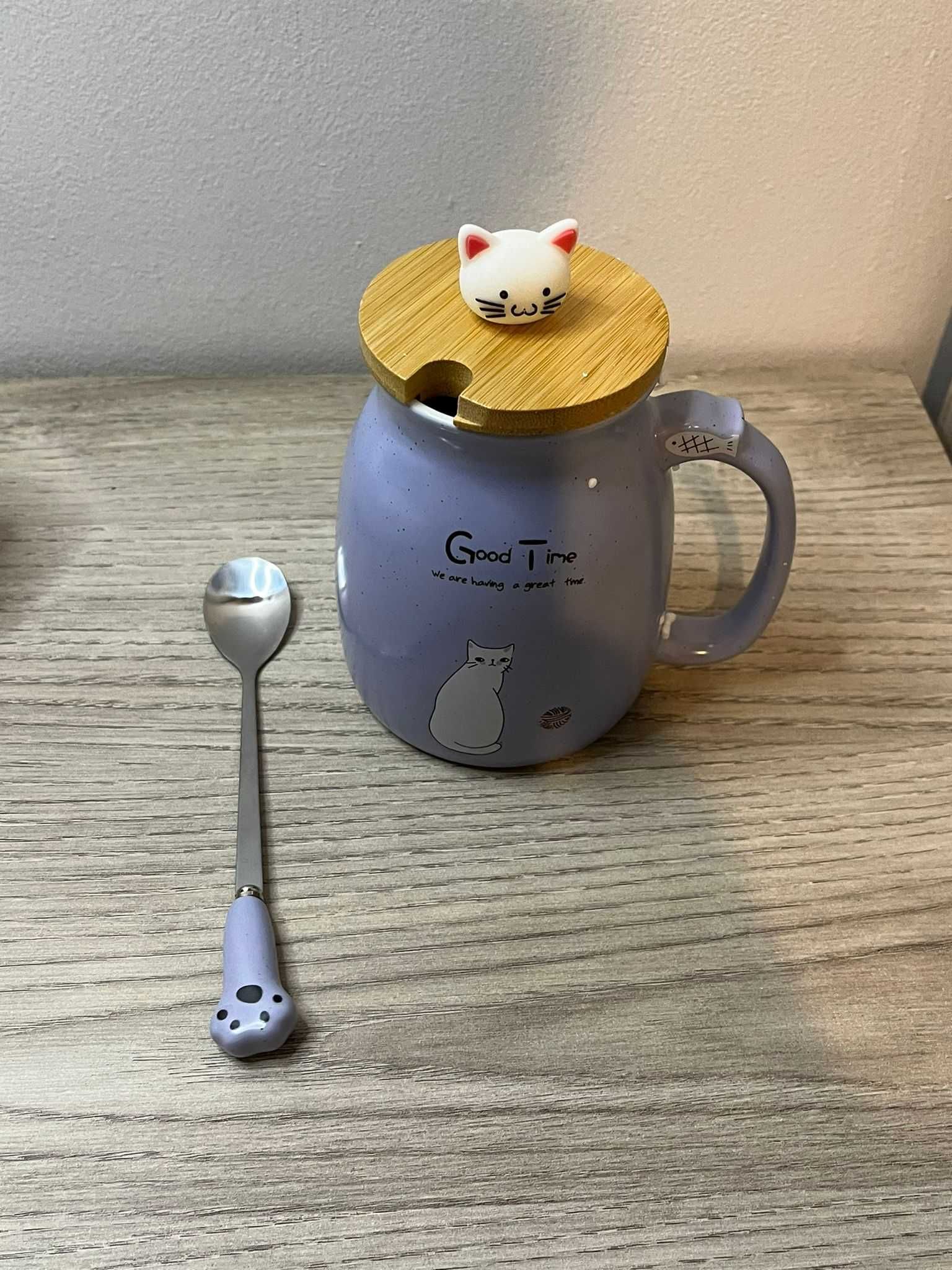 Ceramiczny kubek z motywem kota