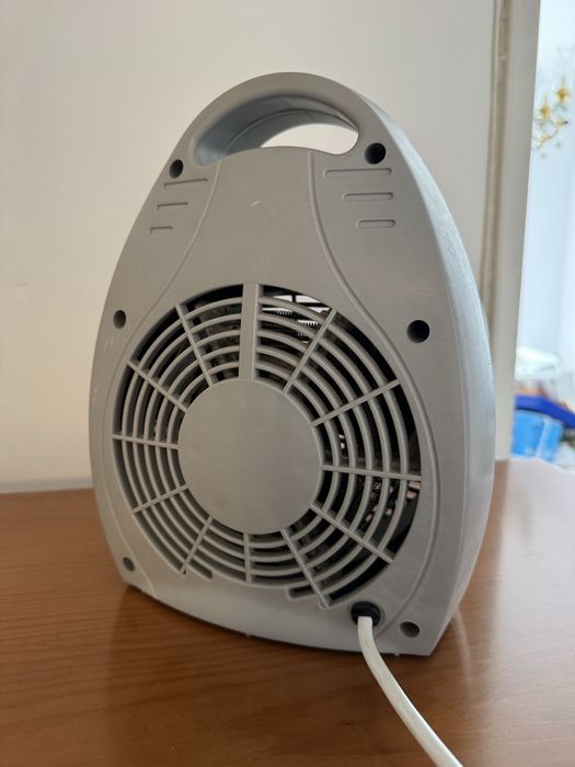 Aquecedor/termoventilador quente e frio