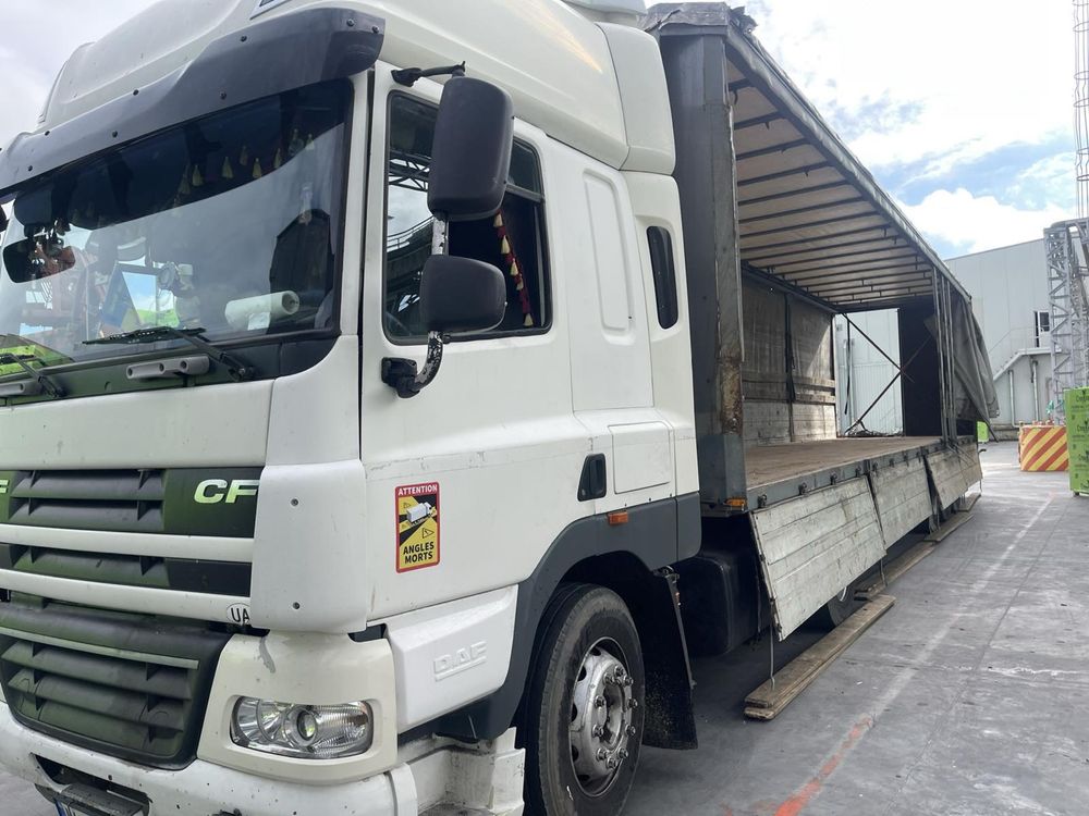Тягач Фура та причеп тент DAF FT CF 85 автопоїзд тент 2009 Євро 5