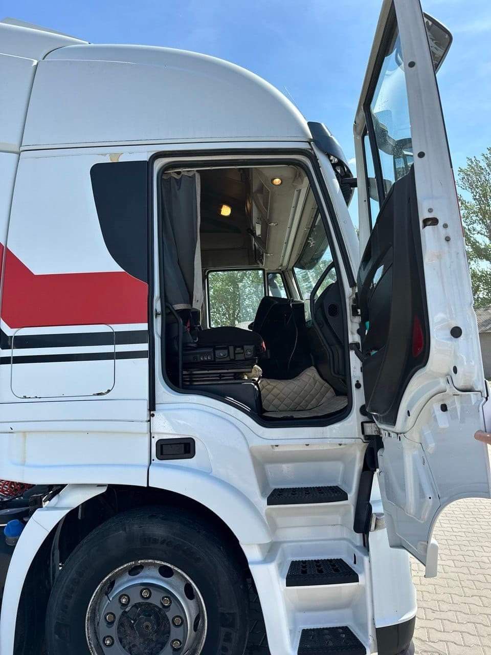Продам тягач+причіп Iveco Stralis HI-WAY+ Kogel SN24
