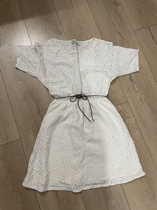 PULL&BEAR beżowa Koronkowa Sukienka S/36