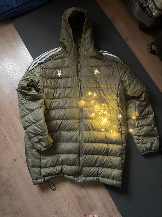 Легкий пуховик Adidas