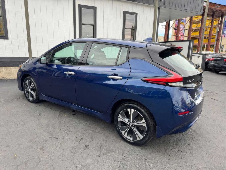Nissan LEAF SL Plus      2020