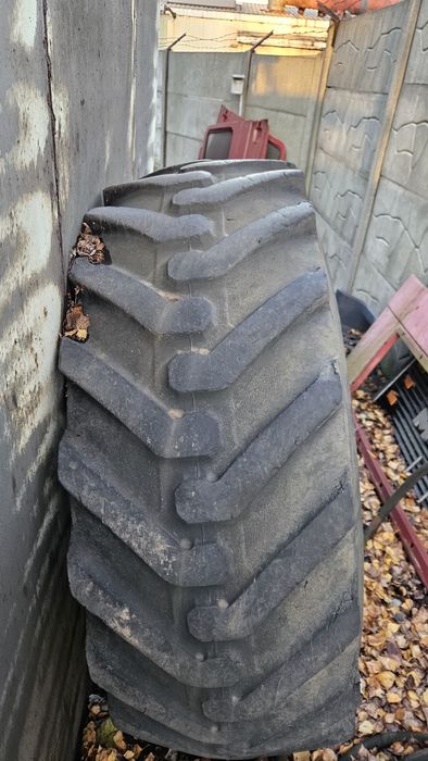 felga koło opona cat caterpillar 428c 428d 432d 100% sprawna